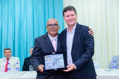 Dorgival - entrega titulo