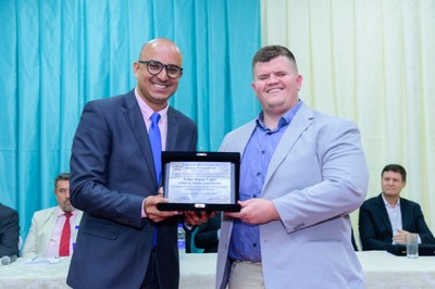 Jefinho - entrega titulo