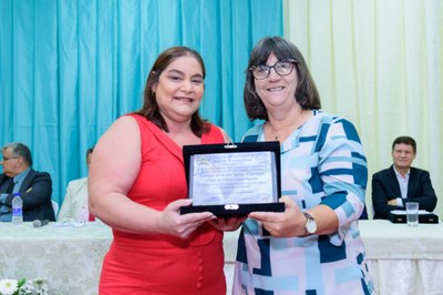 Luzinete - entrega titulo