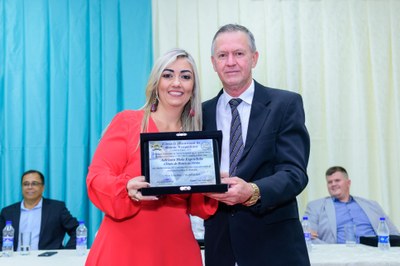  (<a class="download" href="https://www.santaleopoldina.es.leg.br/institucional/fotos/sessao-solene-2023/romero-entrega-titulo-2.jpg/at_download/image">Download</a>)