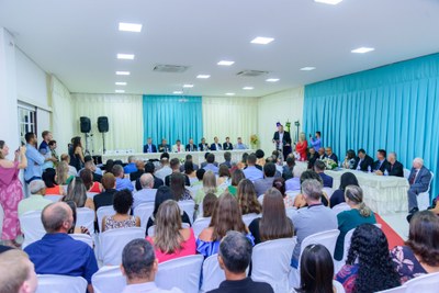  (<a class="download" href="https://www.santaleopoldina.es.leg.br/institucional/fotos/sessao-solene-2023/sessao-2.jpg/at_download/image">Download</a>)