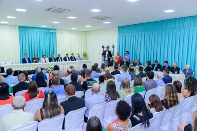  (<a class="download" href="https://www.santaleopoldina.es.leg.br/institucional/fotos/sessao-solene-2023/sessao.jpg/at_download/image">Download</a>)