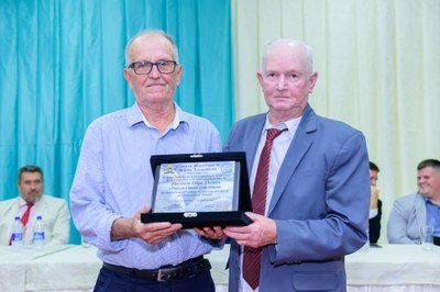 Valdemiro - entrega titulo